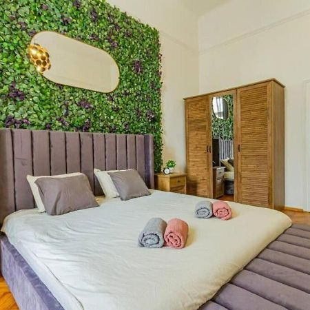 Luxury Apartment By The Famous Vaci Street Budapest Kültér fotó