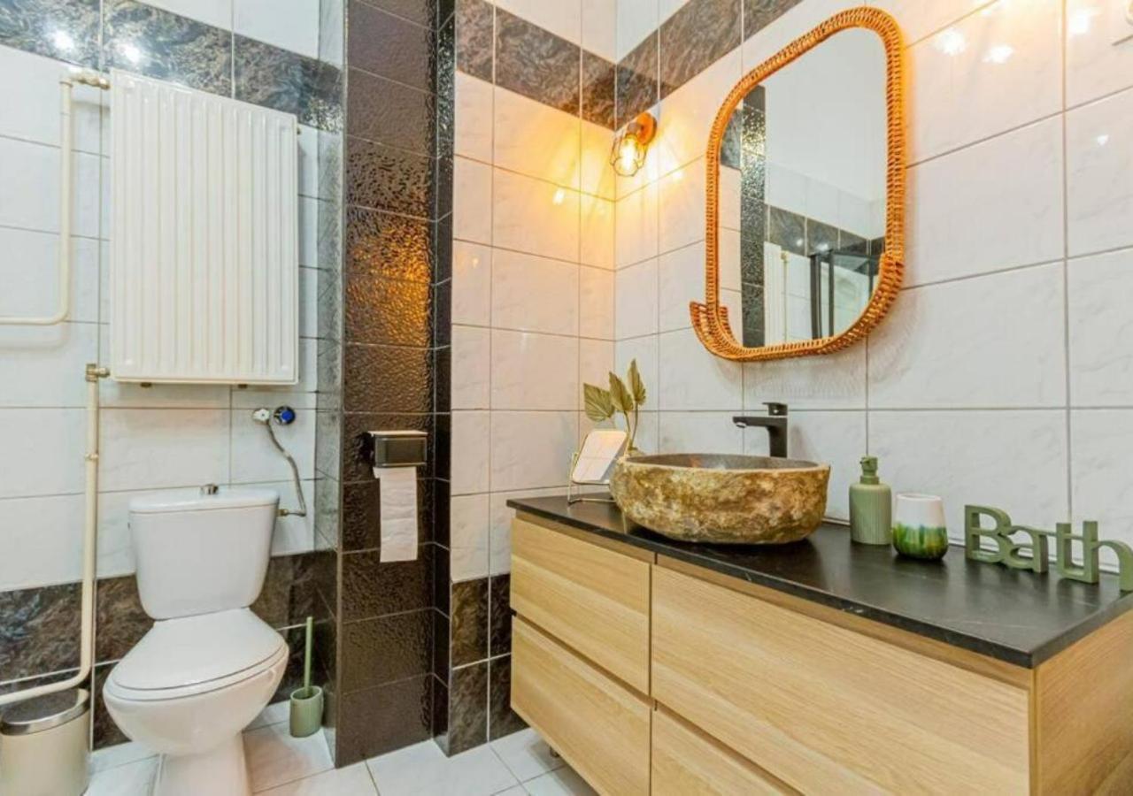 Luxury Apartment By The Famous Vaci Street Budapest Kültér fotó